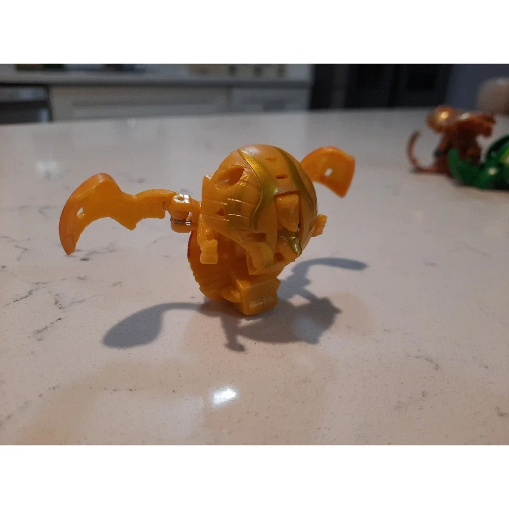 Lot Of 18 Bakugan Different